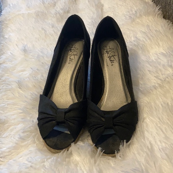 Black Open Toe Wedges - Picture 2 of 4